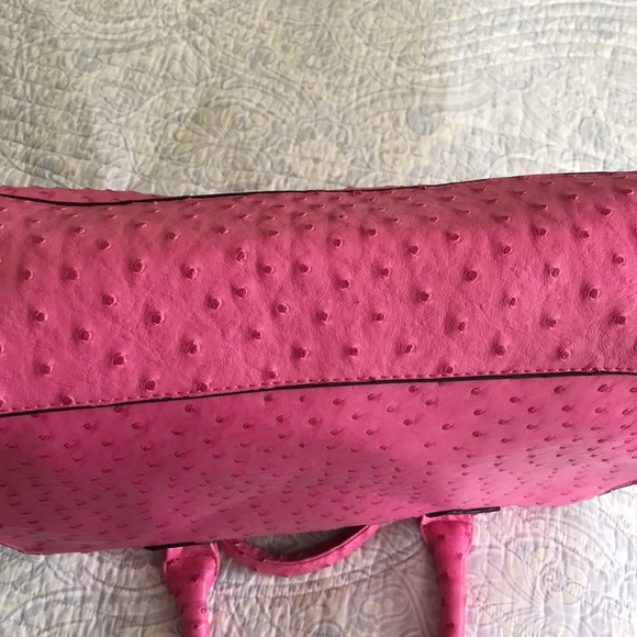 Michael Kors Pink Textured Handbag - Large - Picture 8 of 9